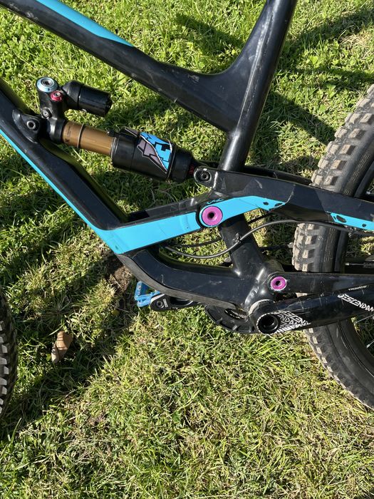 Велосипед yt capra 29 L