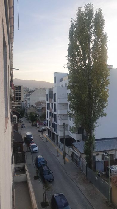 Дава се под наем Тристаен апартамент в София, Зона Б-18 - 130 кв.м за 612 € - Снимка #10