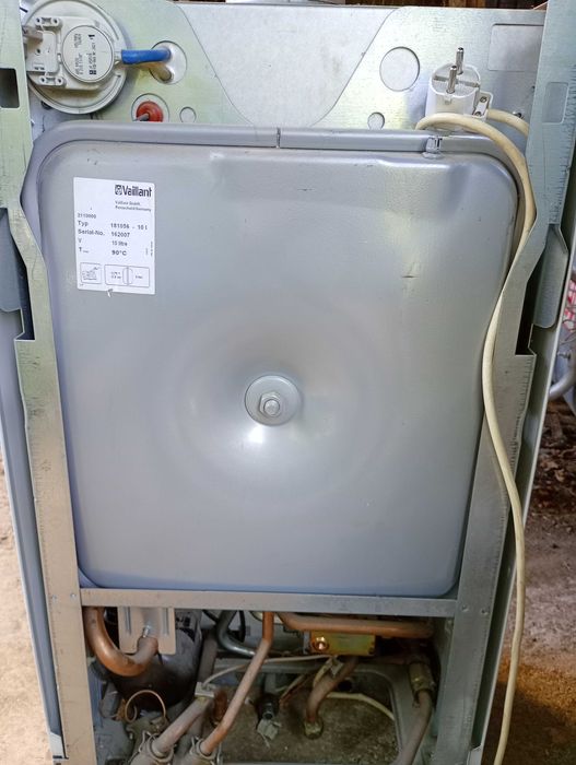 Centrala Gaze Vaillant 28 kw cu boiler