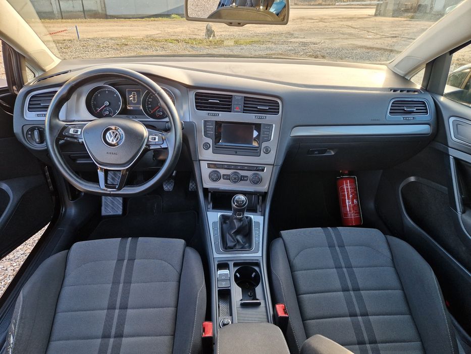 VW Golf VII 1.6 Tdi 2014  Cutie 5+ 1 /  Nr Rosi 30Z / Garanție 12 Luni