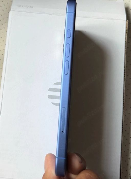 iPhone 16 - 128 GB Ultramarine