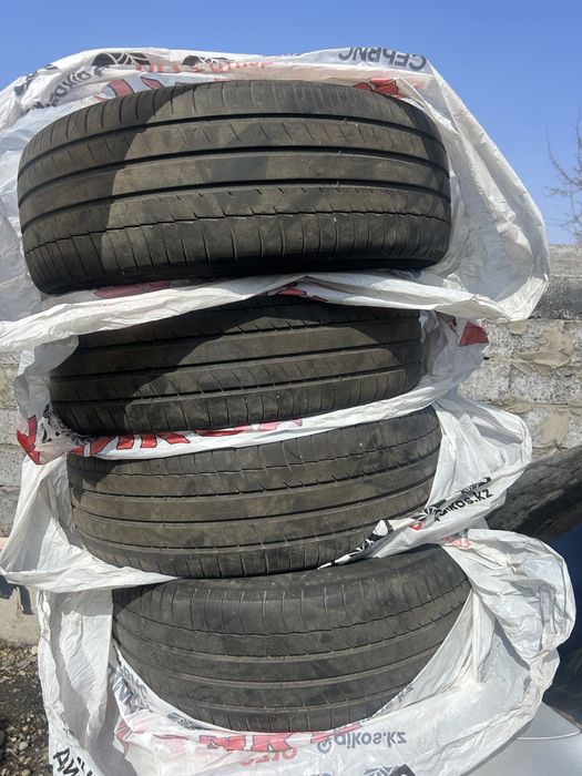 Продам R18 225/60