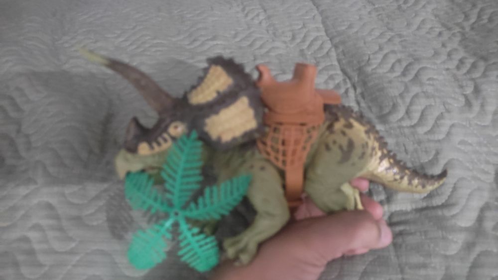 Фигурка Динозавра Трицератопса