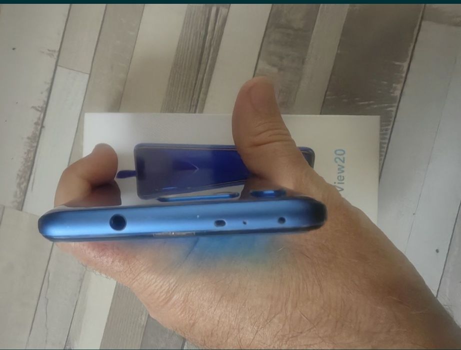 Honor view 20 + подаръци