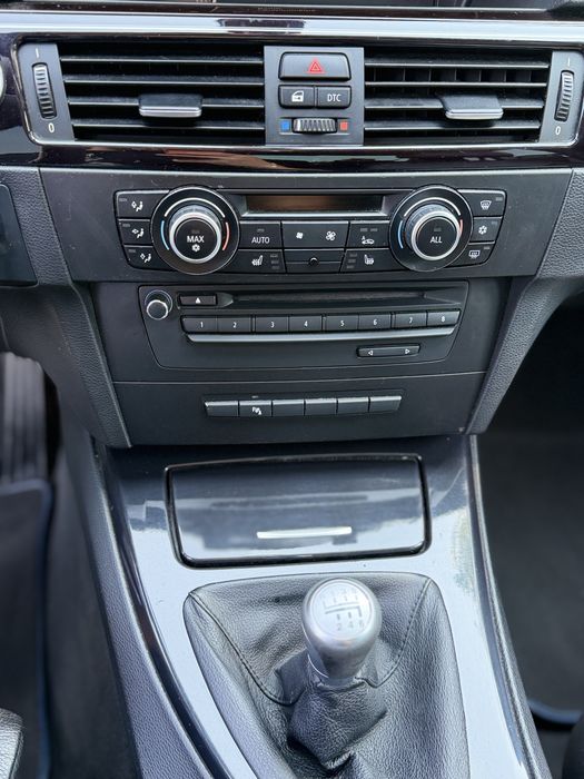BMW Seria 3 2009 — imagine 5