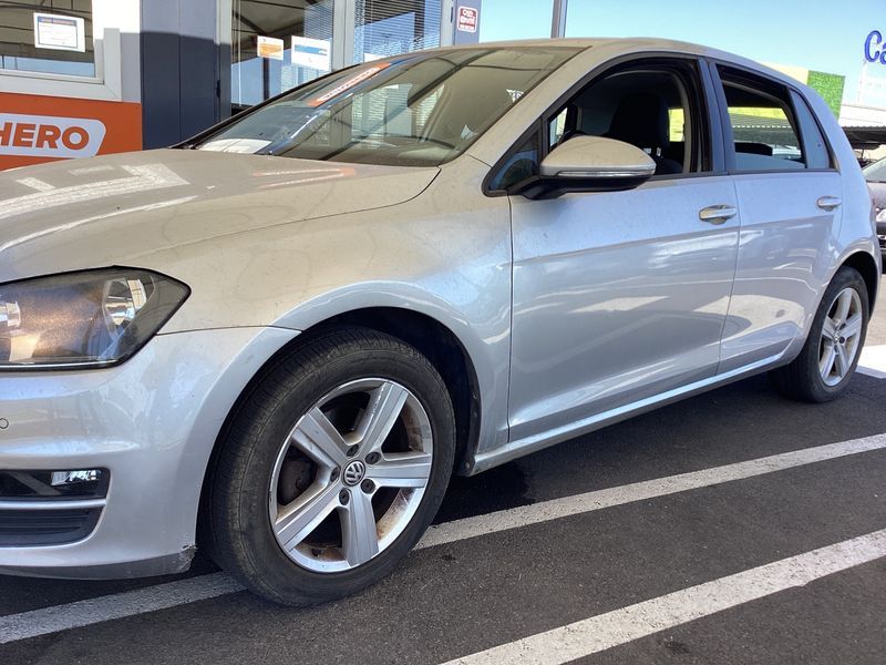Volkswagen Golf VII 1.6 TDI Advance BlueMotion Tech 2014