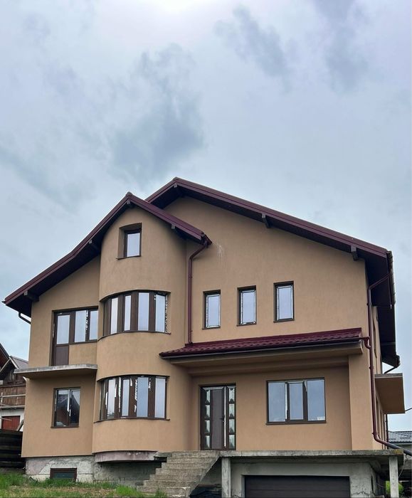 Casa in Miroslava Vorovesti in apropiere de TLT suprafața casei 326 mp utili  Teren 1189 mp preț 150.000 de euro