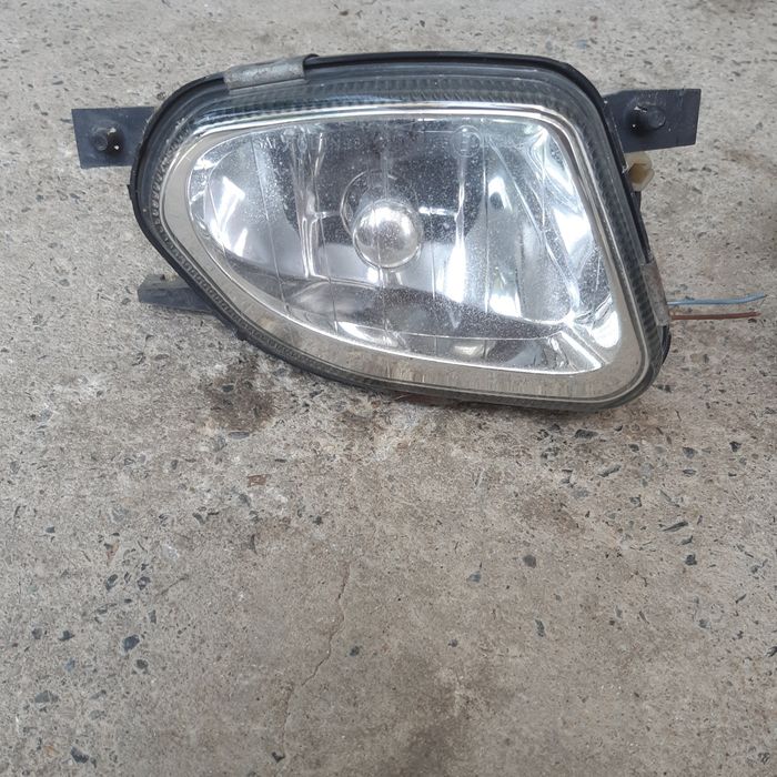 Халогени Мерцедес w211