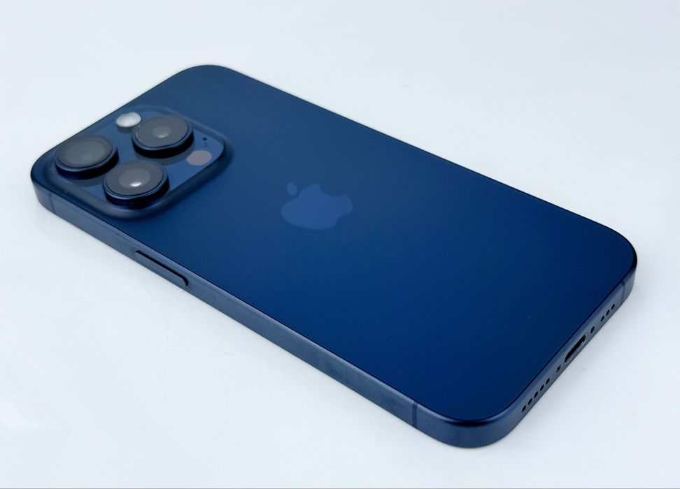 Apple iPhone 15 Pro 128GB Blue Отличен