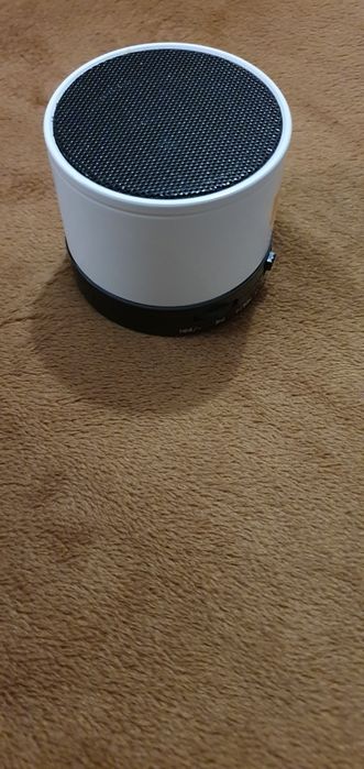 Boxa bluetooth alba