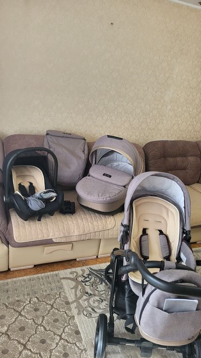 Продаю коляску Tutis Nanni 3 в 1