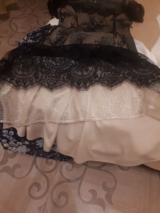 Продам нарядное платье