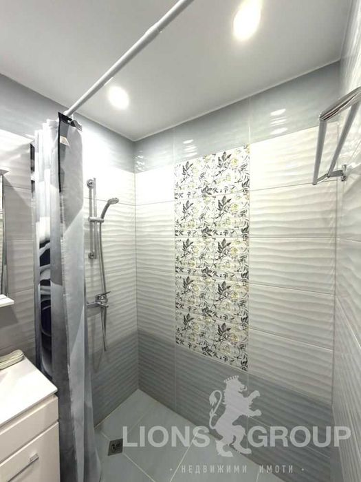 Лайънс груп Ви предлага под наем двустаен апартамент в района на ХЕИ