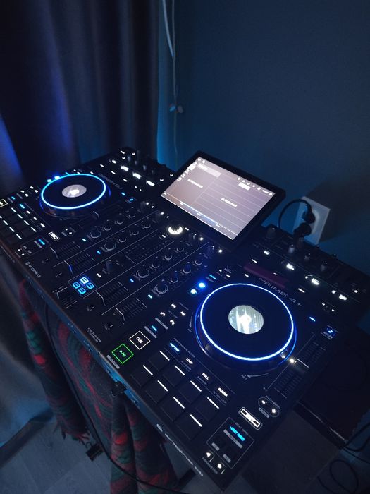 Denon prime 4 plus
