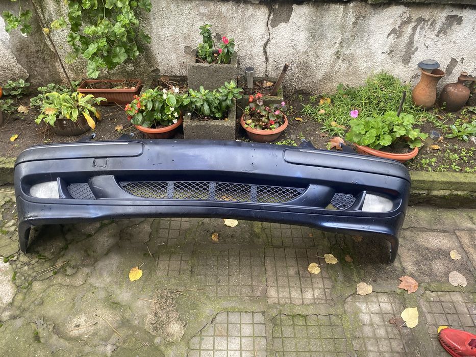 Предна броня за Мерцедес Е200