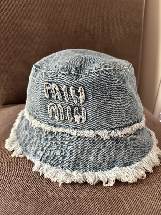 Palarie din denim