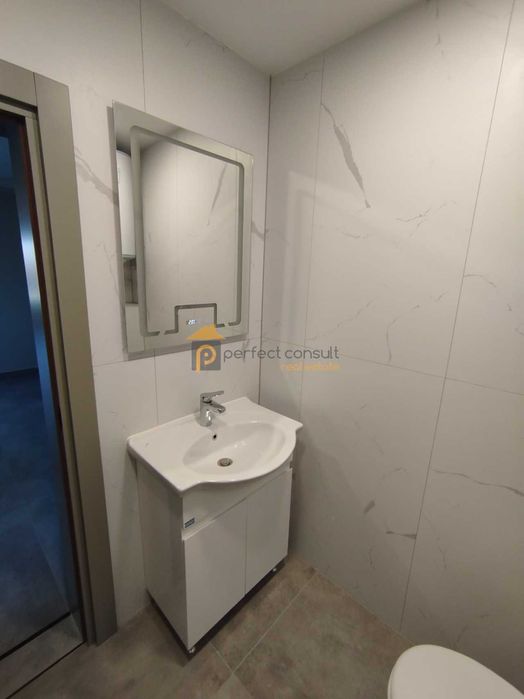 Продава се Четиристаен апартамент в Пловдив, Кършияка - 145 кв.м за 1038 €/кв.м - Снимка #11