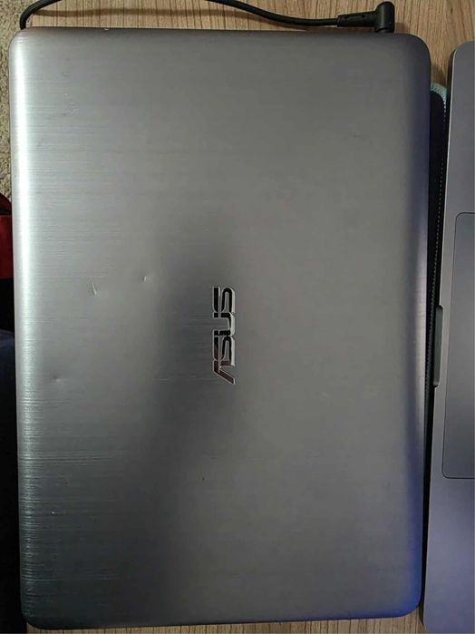 Laptop slim Asus E403S Intel quad core, 4gb, 128gb