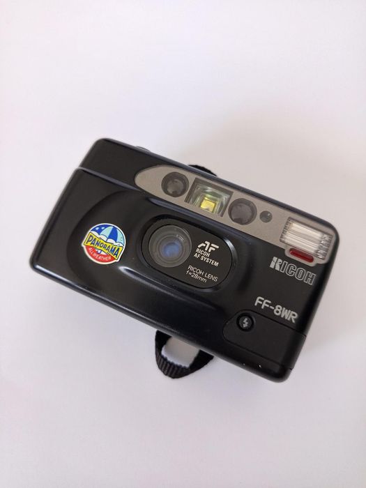 Ricoh FF-8WR / Minolta AF101 / Olympus µ[mju:] ZOOM 35-70

 Rare Vinta