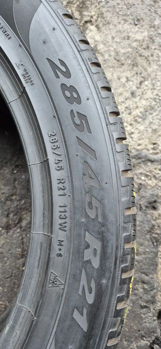 4 anvelope iarna Pirelli 285/45/21.Pretul  este pe bucata.