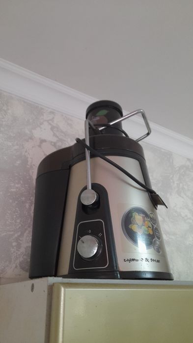 Продам соковыжималку