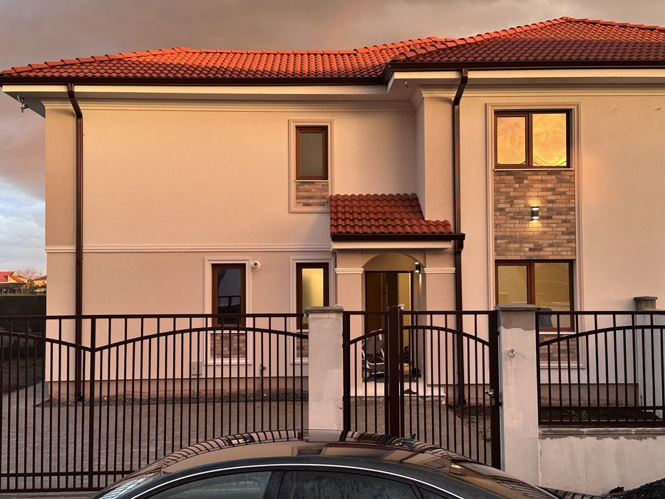 VANZARE  / CHIRIE  CASA  tip duex Dumbrăvița   zona Cora 0722865831
