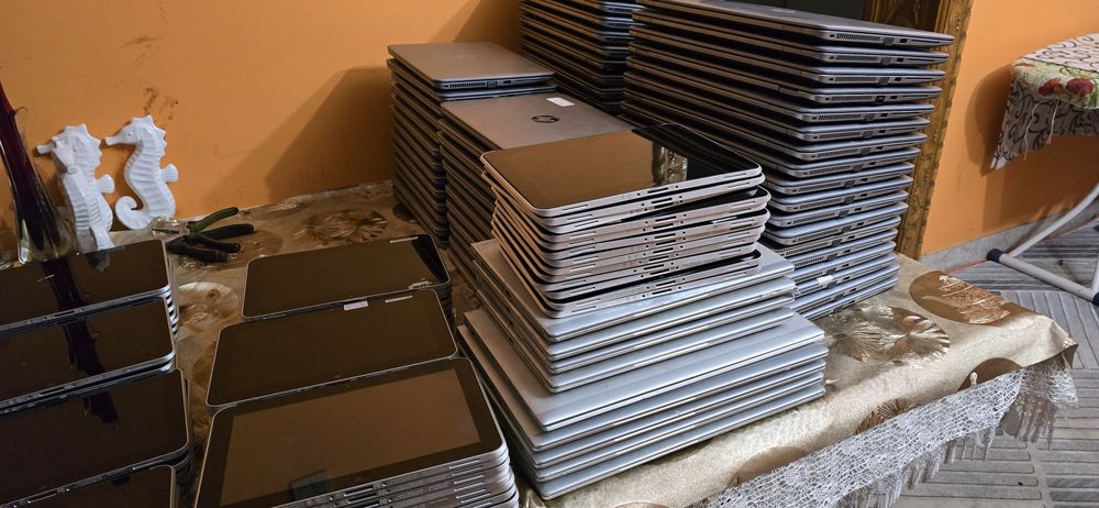 Lot Tablete HP ElitePad 1000 g2 Windows 11 4gb memory 64 GB hard