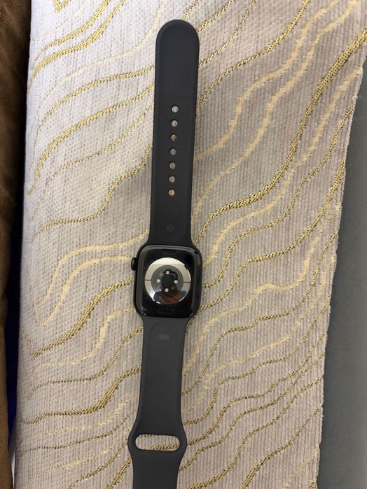 Продам Apple Watch (эпл вотч)