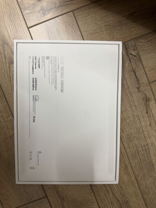 Macbook air m5 16/512GB