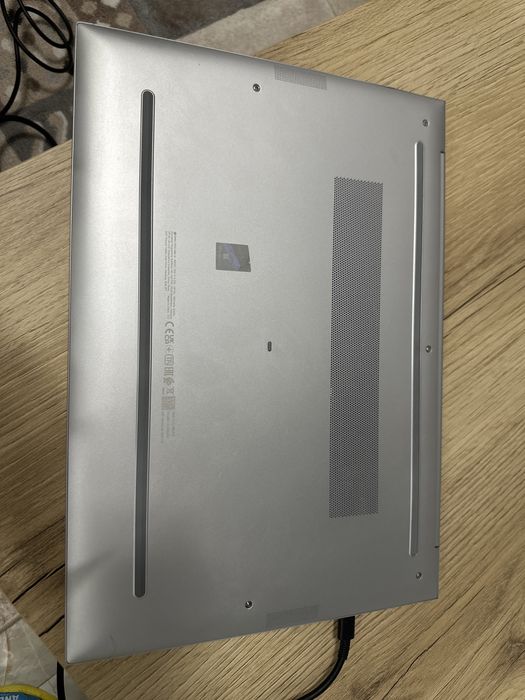 Laptop HP EliteBook 865 G9 AMD Ryzen 5 6600U * Nou