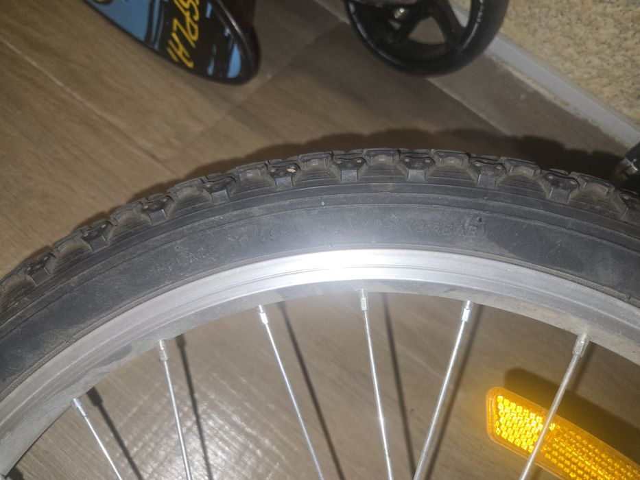 Продавам детско колело