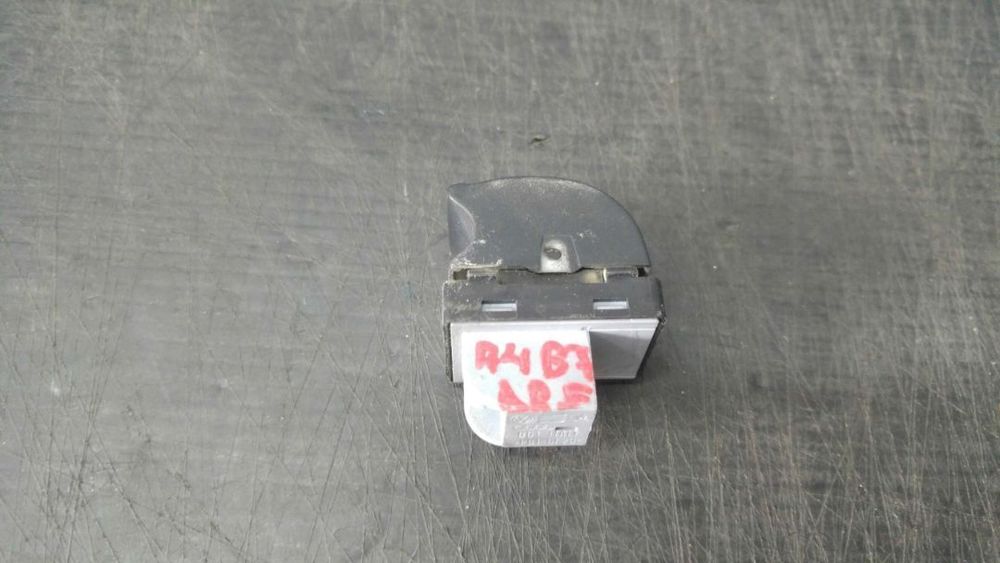 Buton geam electric dreapta fata audi a4 b7 8ec 8e0959855