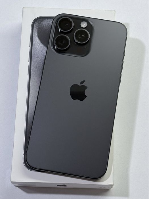 iPhone 15 ProMax Black 95% battery