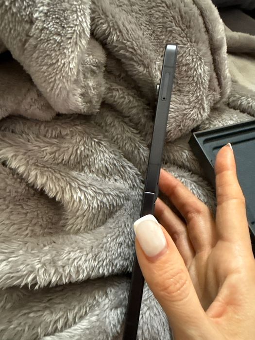 Galaxy Z Flip 7 Black Edition