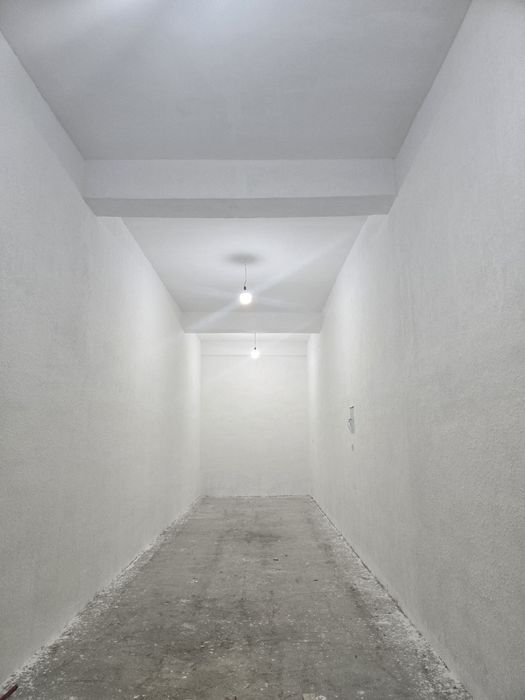 3 qavatli binoning 2-3 qavatlari ijaraga beriladi