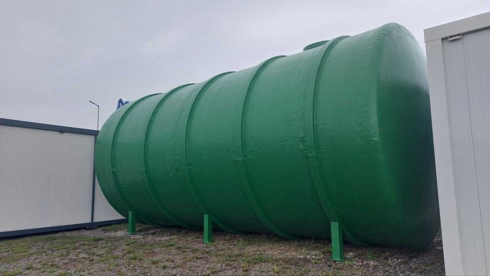 Резервоари и септични ями 50 000 литра от полиестер.
