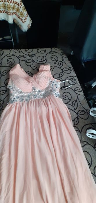 Vand rochie de gală elegantă!