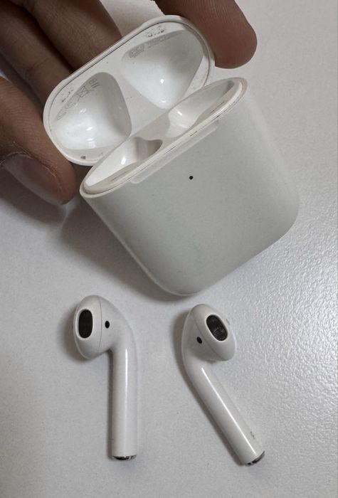 Продам телефон и наушник СРОЧНО