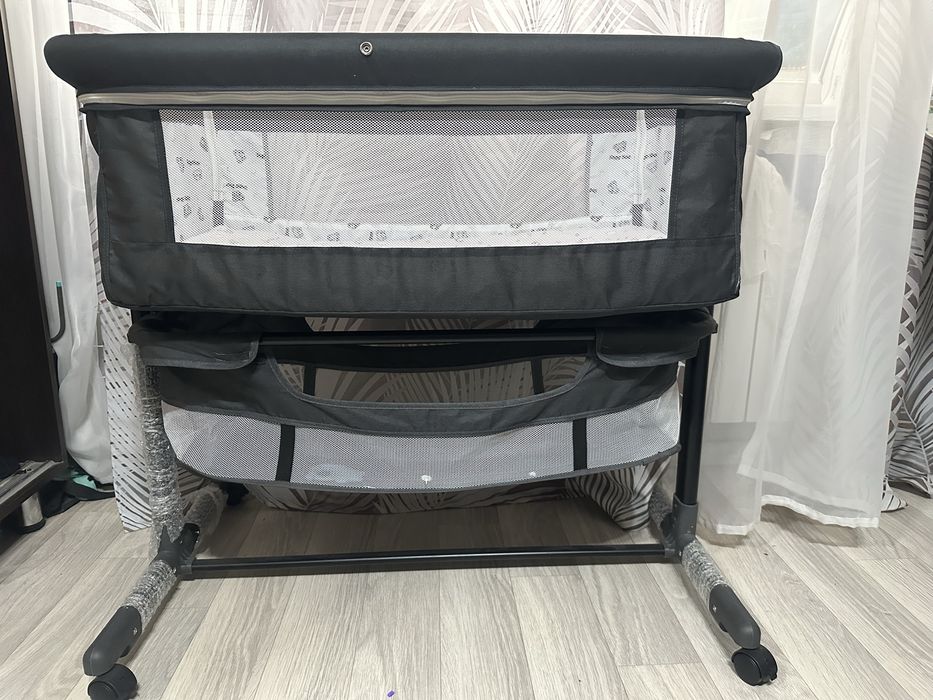 Продам приставную кроватку