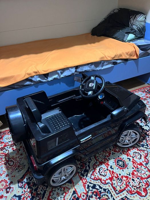 Продам машинку электрическую