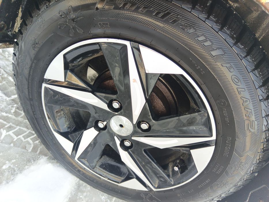 Автомобиль заз форза