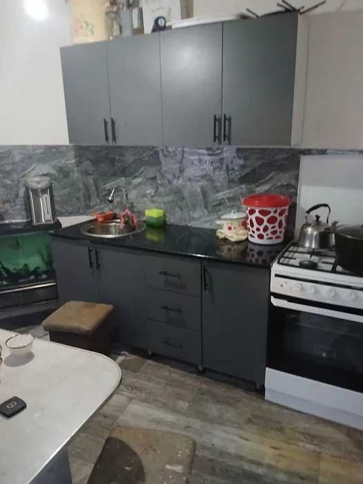 СРОЧНО сдается дом 2 комнаты,1 сотка,Назарбек