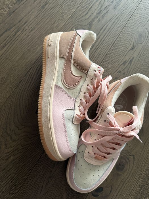 Nike маратонки НОВО