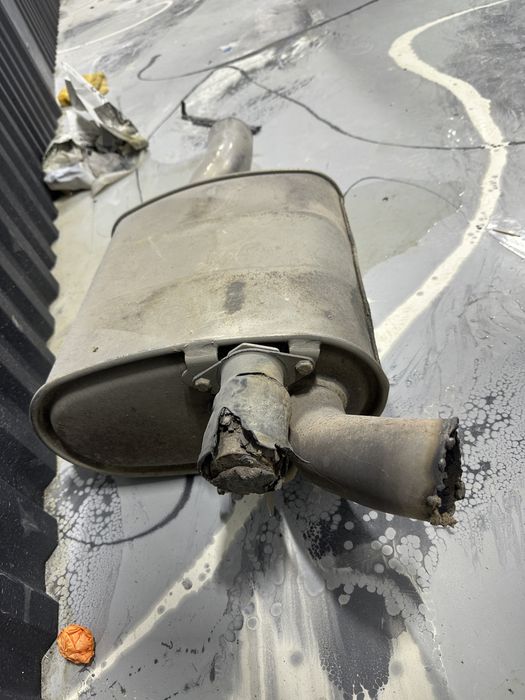 Глушитель на BMW E39