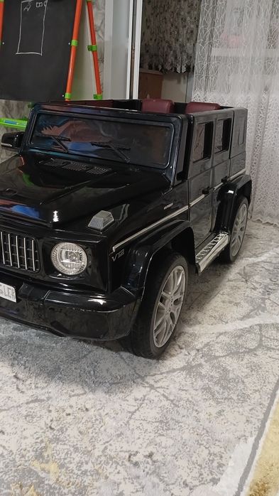 Машина детская на аккумуляторе