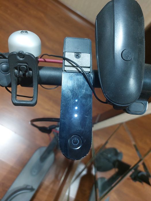 Электросамокат Xiaomi mijia m365 привезённый с Москвы цена договорная