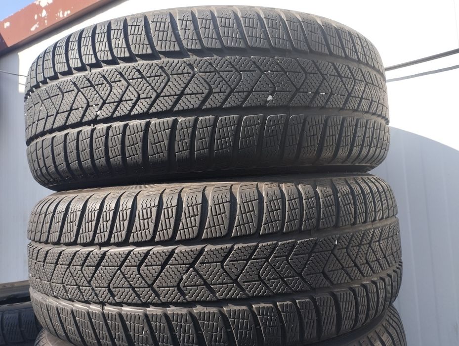 4 buc 245 50 19. 105v Pirelli Runflat iarnă