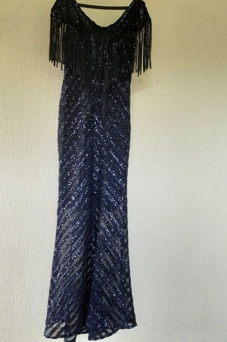 Официална рокля 40 размер