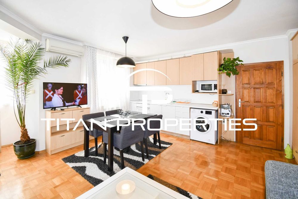 Дава се под наем Двустаен апартамент в София, Лозенец - 65 кв.м за 612 € - Снимка #2