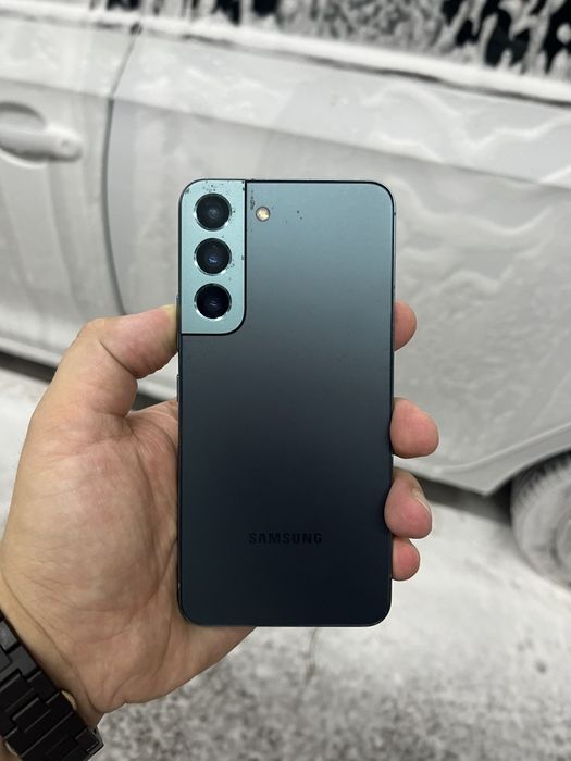 Продается Samsung S22
